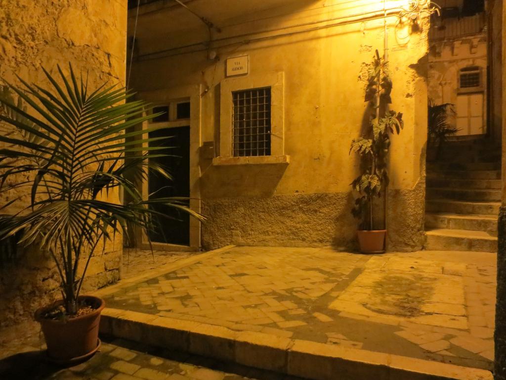 La Casa Di Giada Βίλα Μόντικα Δωμάτιο φωτογραφία