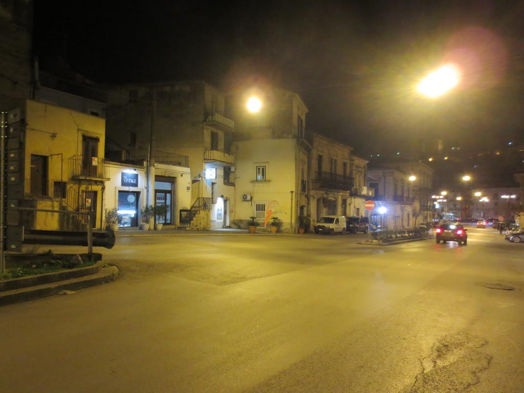 La Casa Di Giada Βίλα Μόντικα Δωμάτιο φωτογραφία
